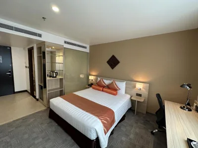 Chambre Queen standard — Hotel Yah Hanoi & Spa